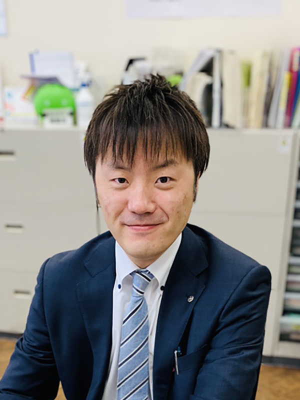 高橋店長代理
